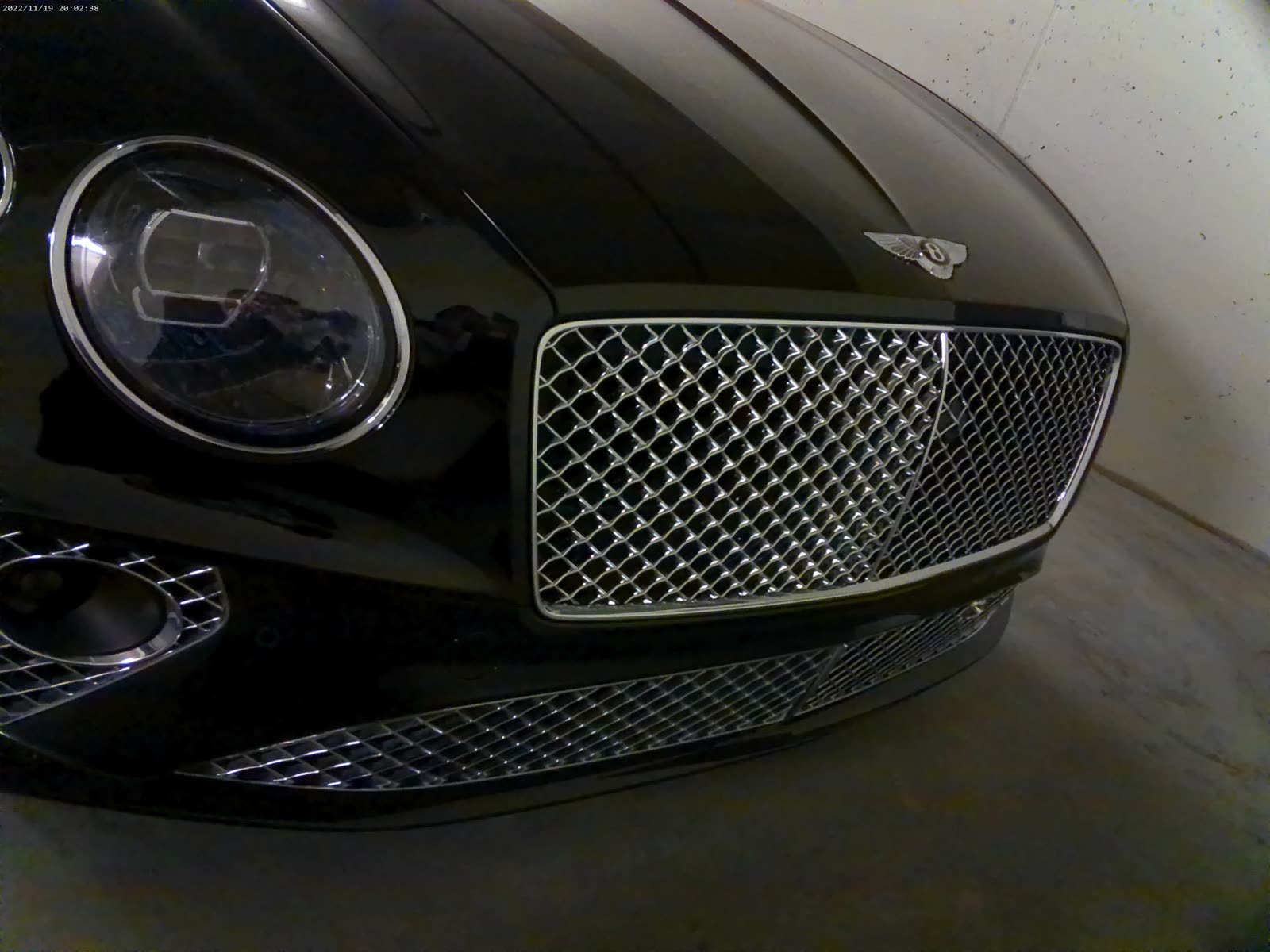 Bentley detailed front grill cleaned